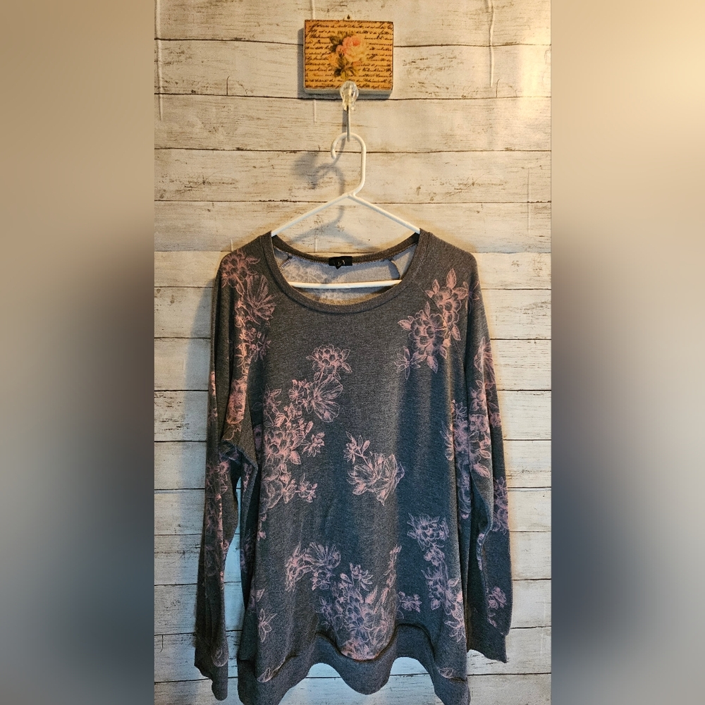 Torrid Super Soft Sweater Gray Size 2